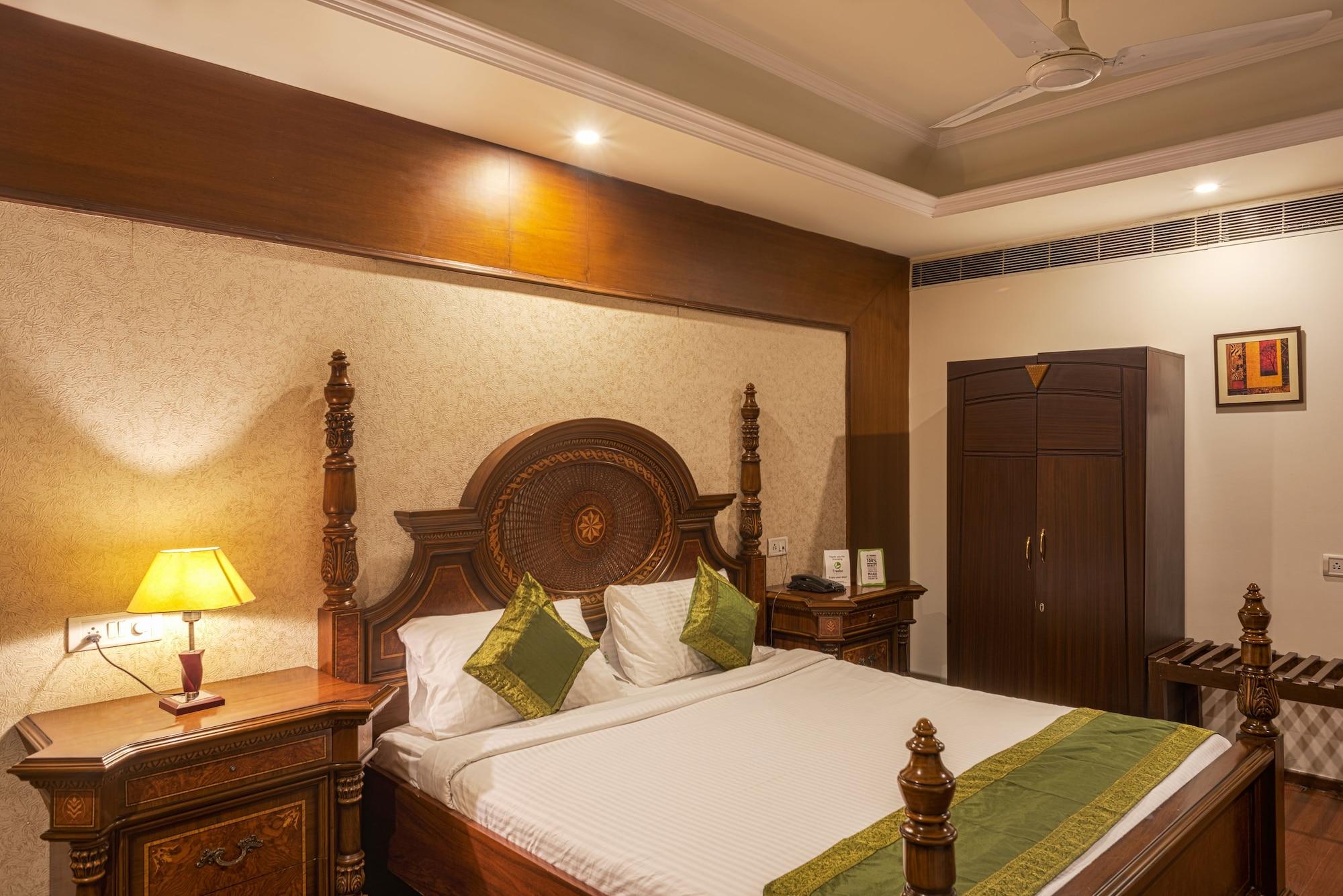 Treebo Trend Grand Plaza Nampally Hyderabad Exterior foto