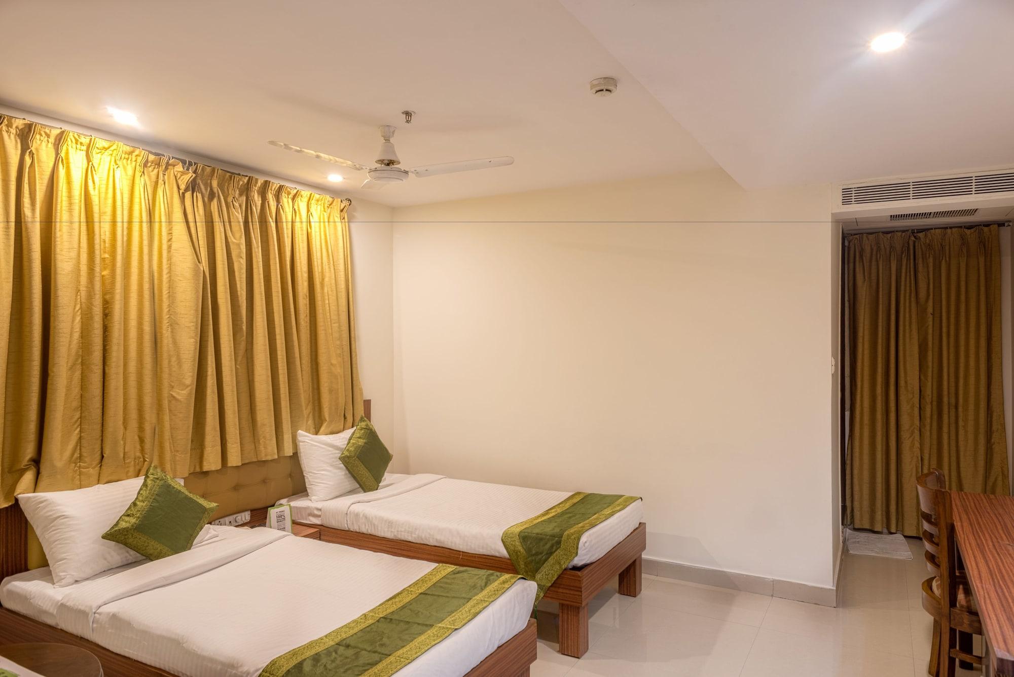 Treebo Trend Grand Plaza Nampally Hyderabad Exterior foto