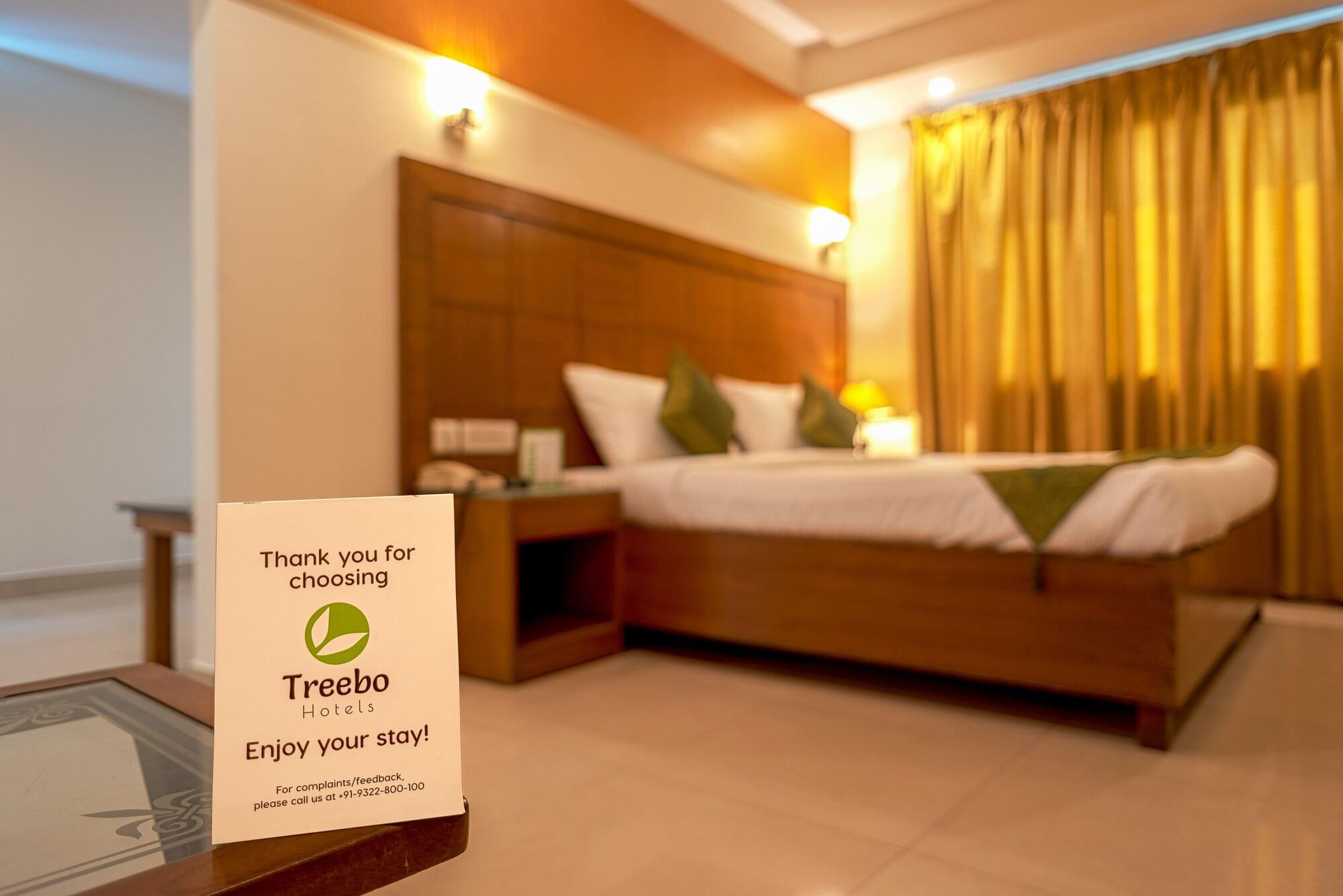 Treebo Trend Grand Plaza Nampally Hyderabad Exterior foto