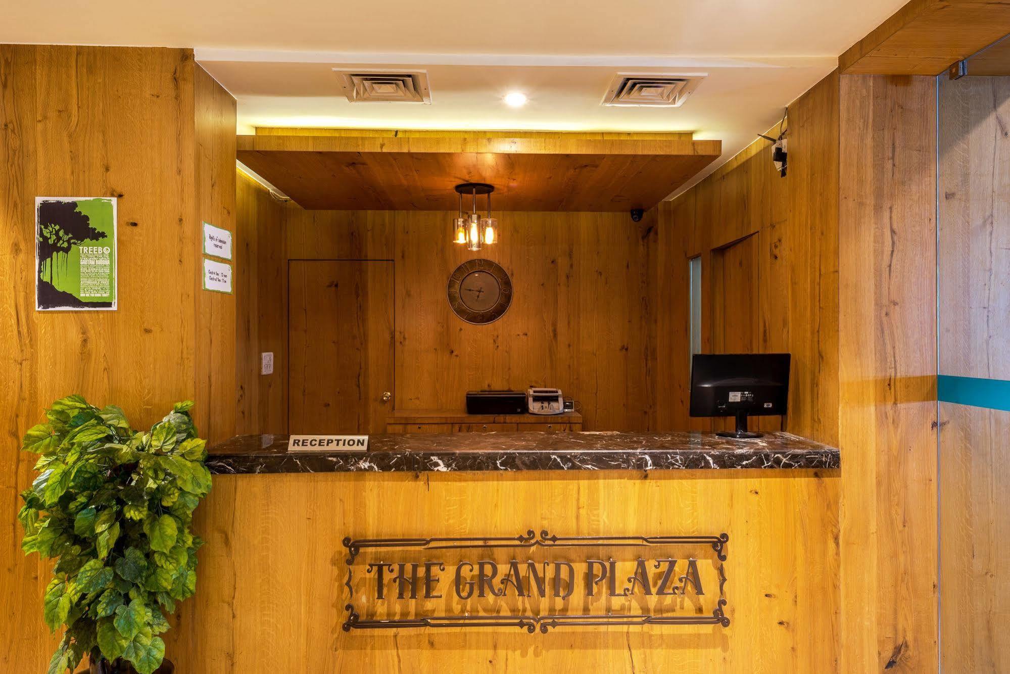 Treebo Trend Grand Plaza Nampally Hyderabad Exterior foto